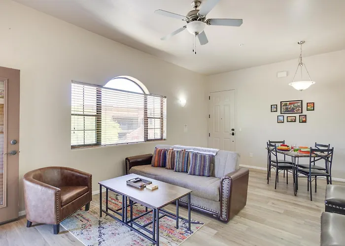 Holiday home W/ Balcony + Mountain View! Tucson